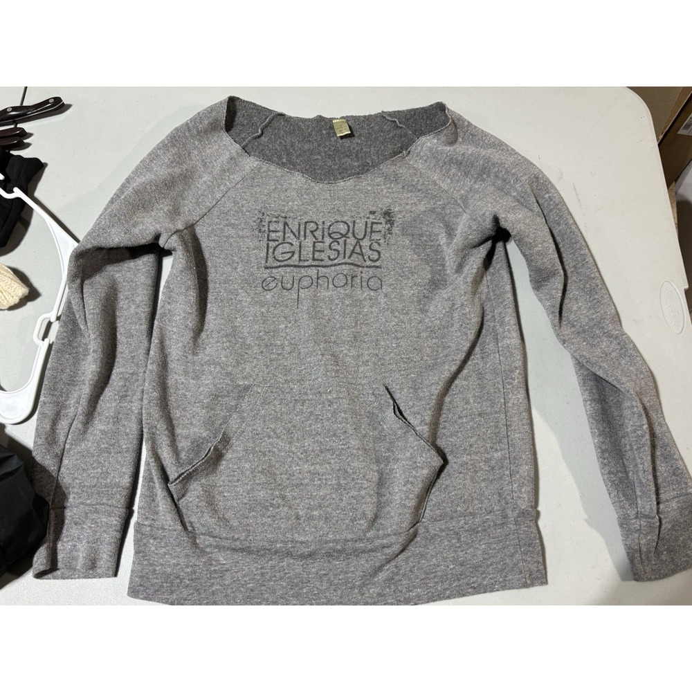 Vintage‎ Y2K Enrique Iglesias Euphoria XL Cut Out Neck Gray Sweatshirt